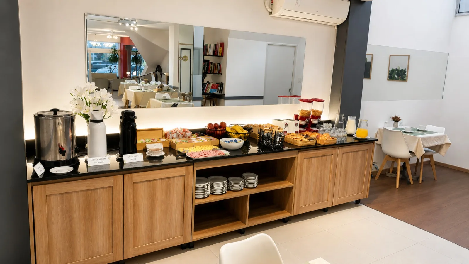 Desayunador del Hotel Alpino